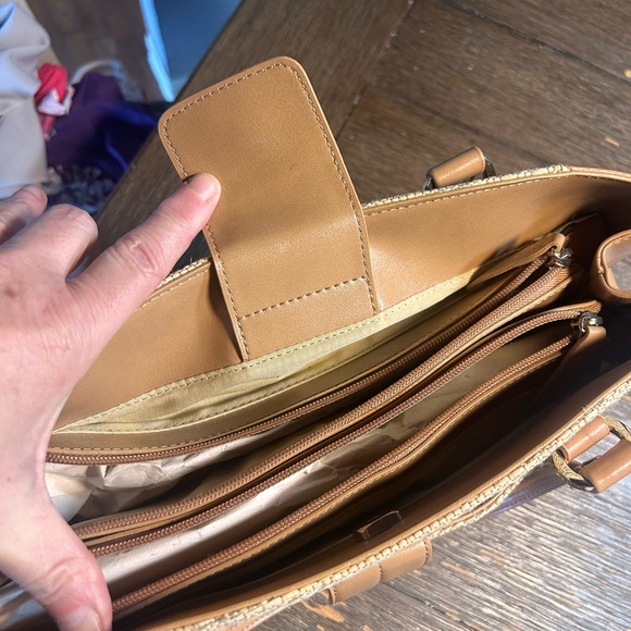 NWOT Liz Claiborne woven straw and leather handbag - Picture 8 of 9